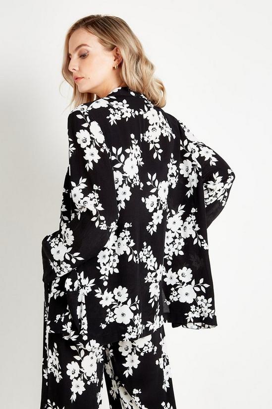 Wallis Petite Shadow Floral Relaxed Jacket 3
