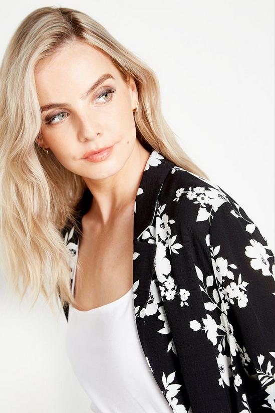 Wallis Petite Shadow Floral Relaxed Jacket 4