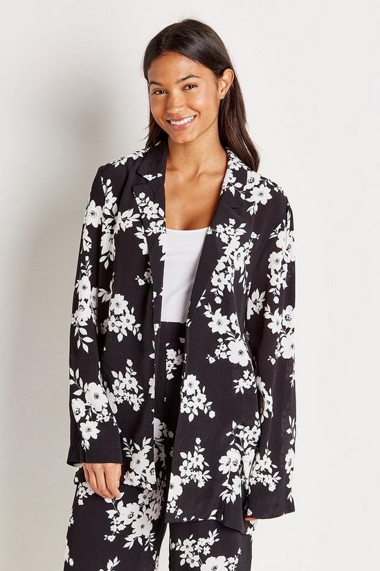 Wallis Shadow Floral Relaxed Jacket 1