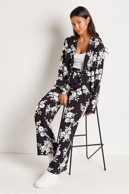 Wallis Shadow Floral Relaxed Jacket 2