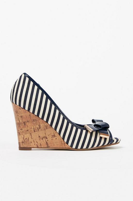 Wallis Cassidy Open Toe Bow Detail Wedge 1