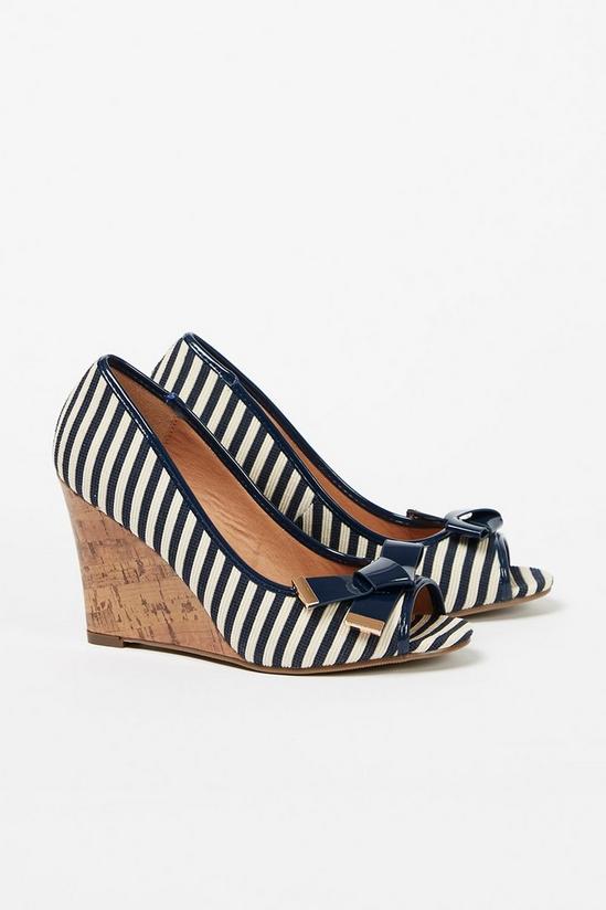 Wallis Cassidy Open Toe Bow Detail Wedge 2