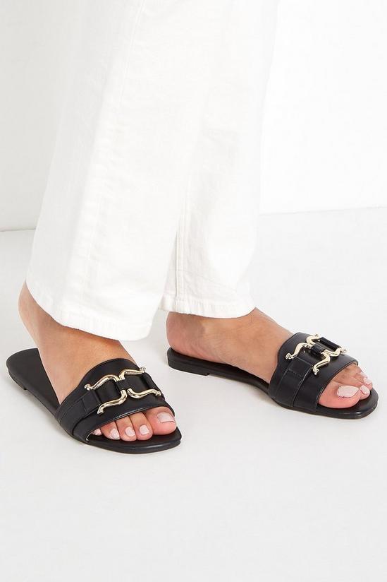 Wallis Fia Snaffle Chain Flat Sandals 4