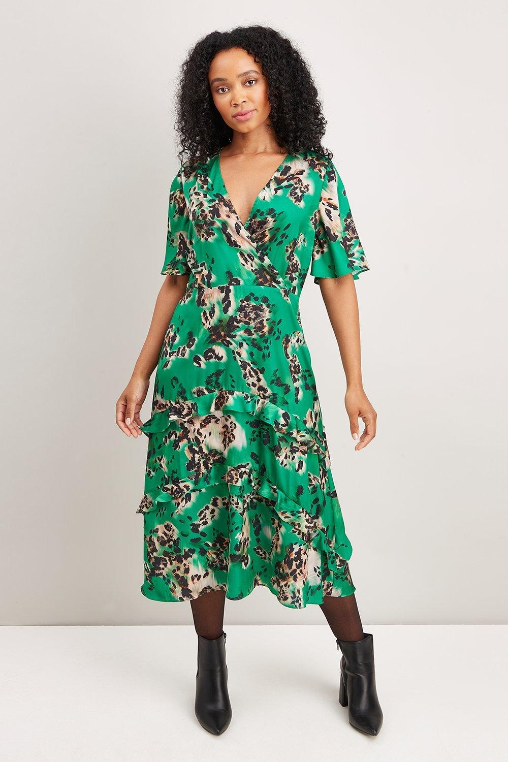 Womens Petite Scattered Animal Tiered Midi Dress