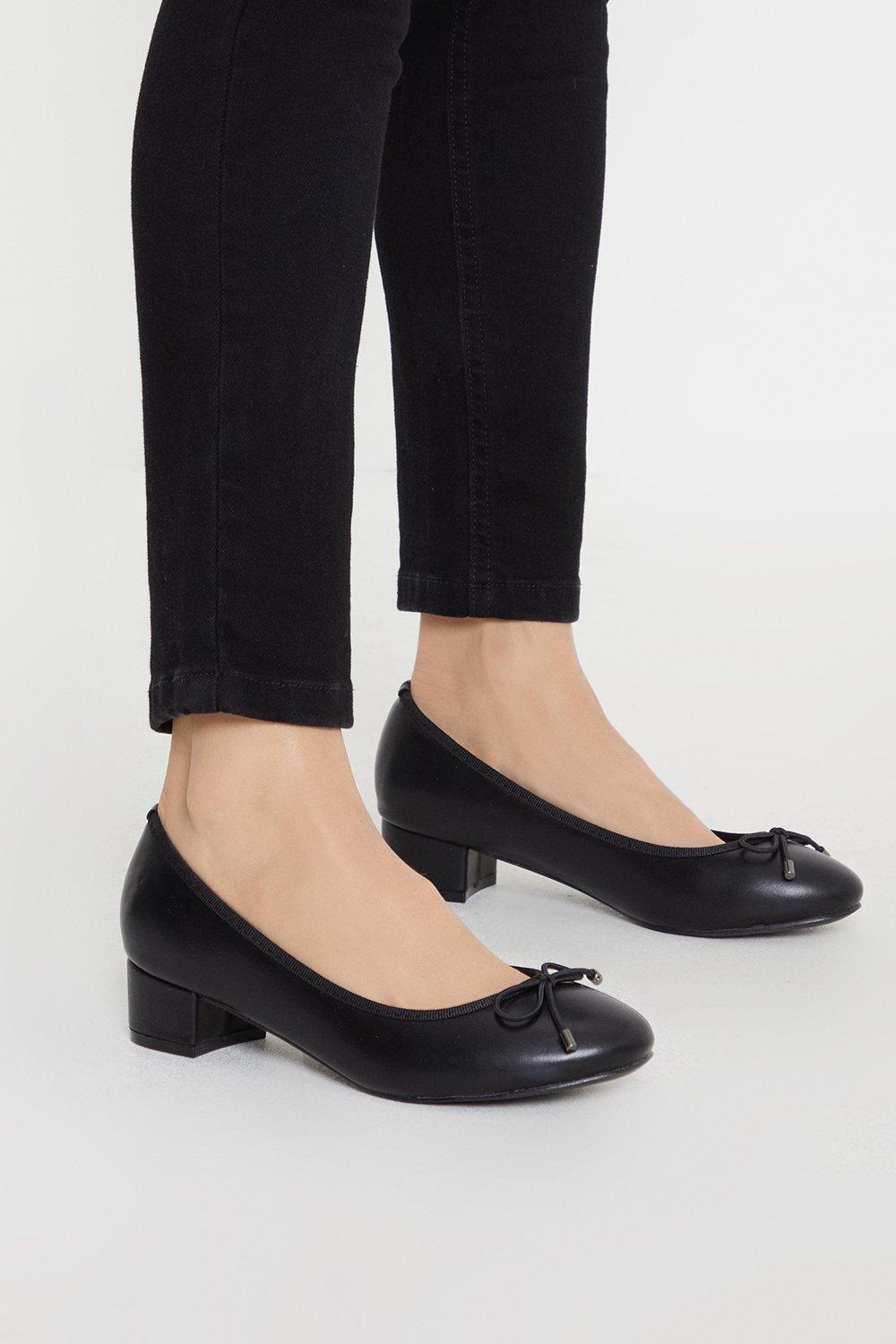 Black flats with outlet heel