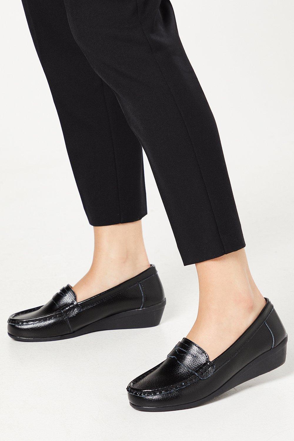 Comfortable loafers for sales wide feet