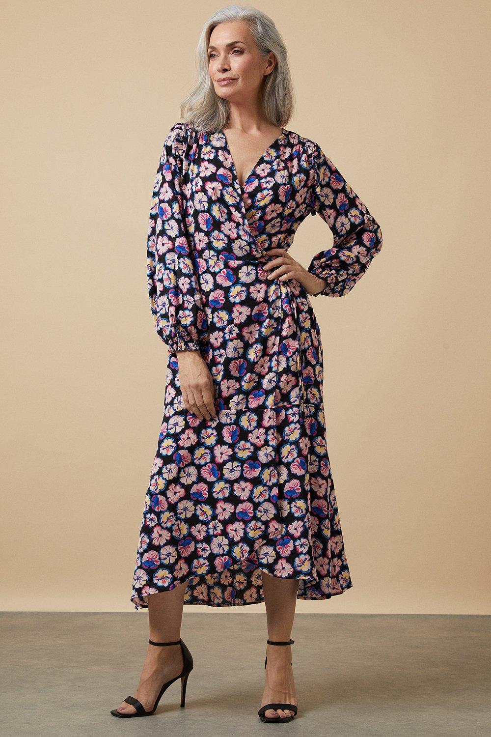 Daisy print 2024 wrap dress