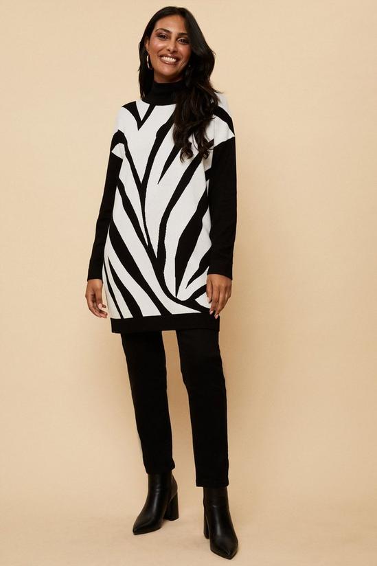 Wallis Petite Mono Zebra Knitted Tunic 2
