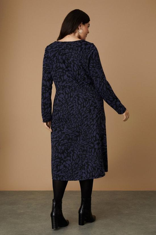 Wallis Curve Grey Animal Jersey Jacquard Dress 3