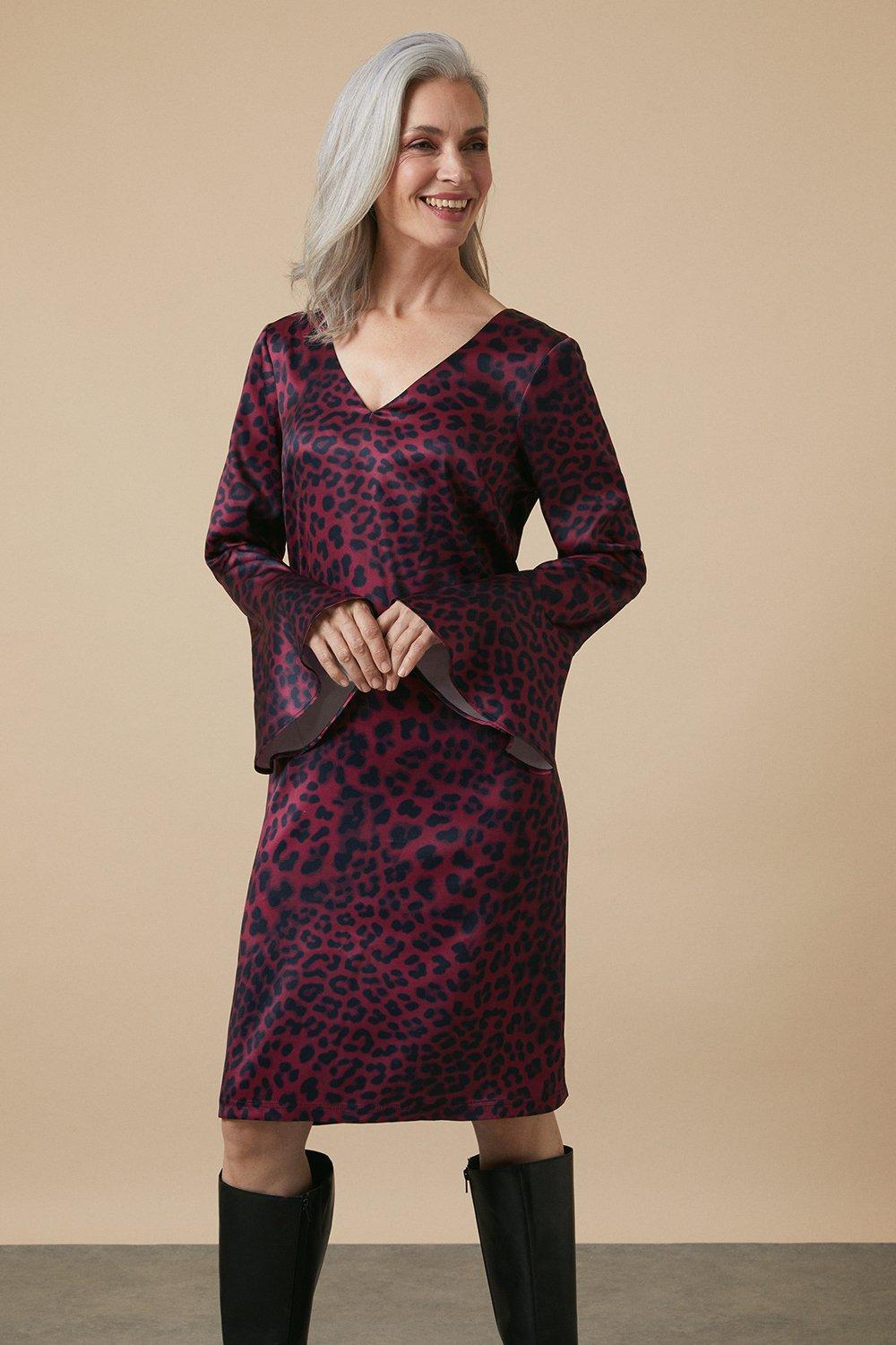 Womens Tall Berry Leopard  Shift Dress