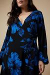Wallis Curve Blue Floral Jersey Wrap Midi Dress thumbnail 4