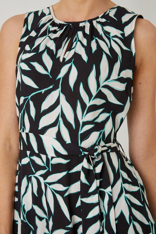 Wallis Mono Leaf Print Belted Tiered Maxi Dress 2