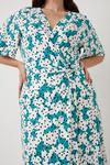 Wallis Curve Green Floral Spot Angel Sleeve Jersey Midi Dress thumbnail 2