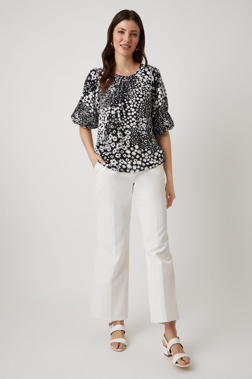 Womens Mono Ditsy Floral Woven Blouse