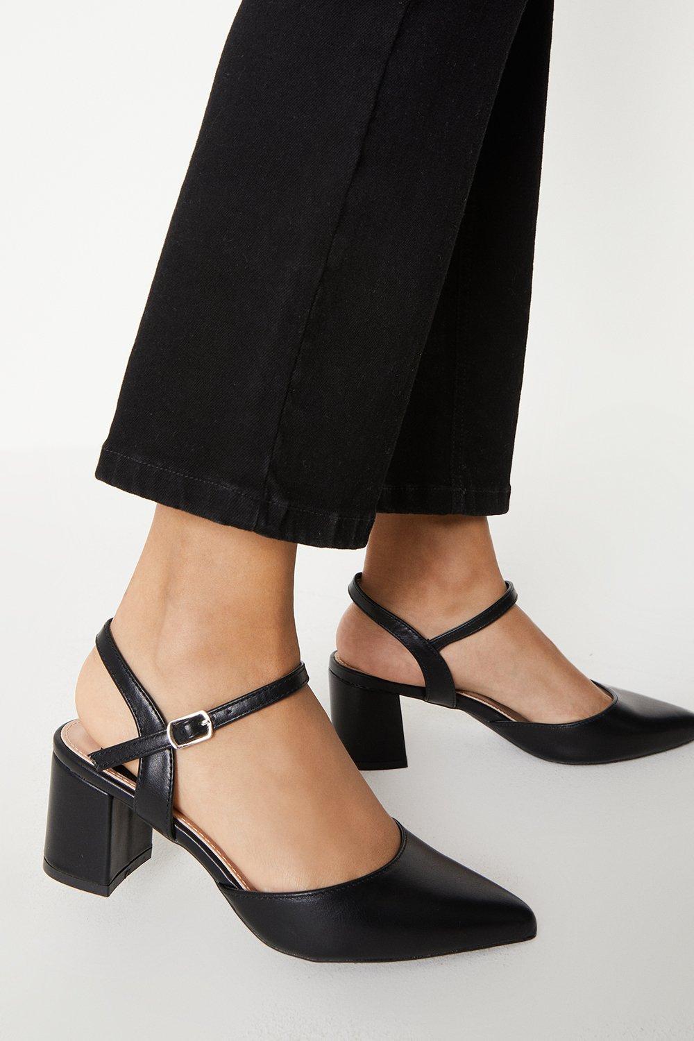 Pointed low block store heel