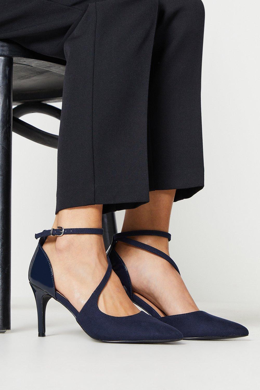 Navy pointed court clearance shoes