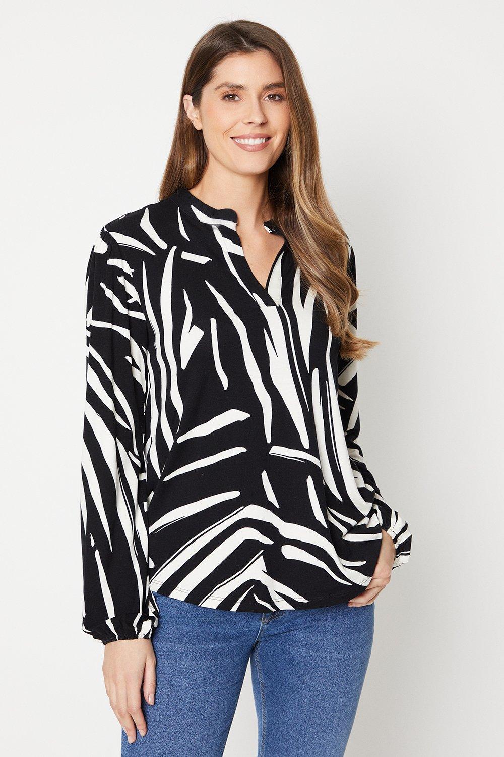Womens Zebra Print Long Sleeve V-neck Jersey Top