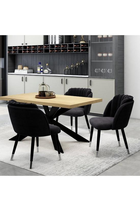 Life Interiors 'Milano Duke' Dining Set with an Oak Table and 4 Dining Chairs 1