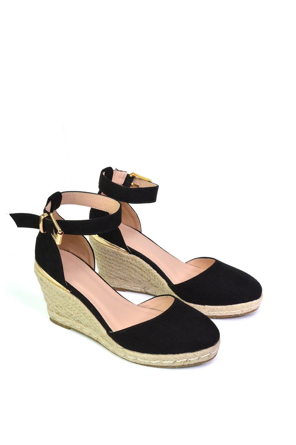 Wallis 2024 black wedges