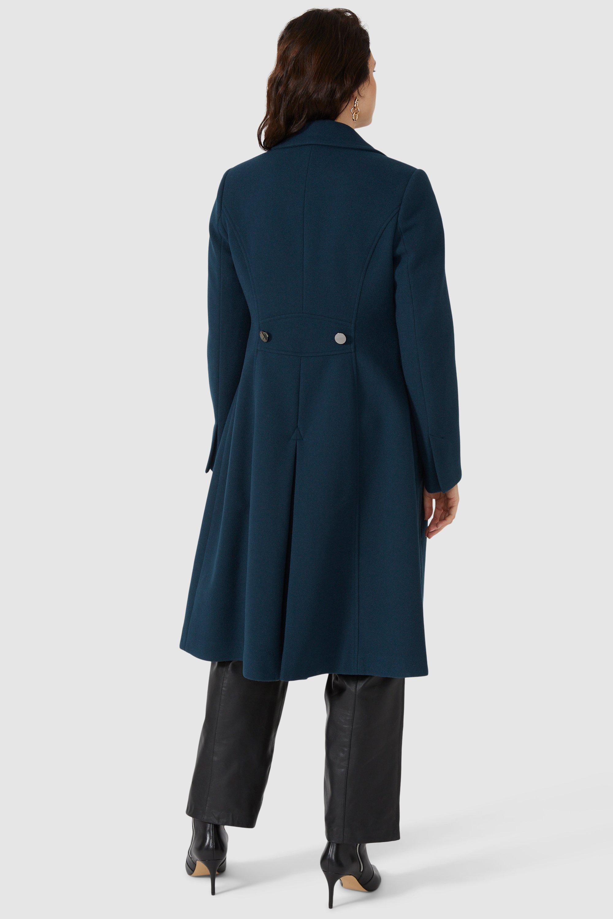 Plus fit clearance and flare coat